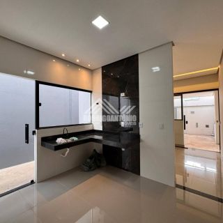 Linda casa no Jardim Olímpico