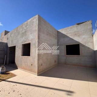 Linda casa no Novo Delfino