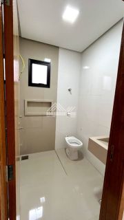 Casa com excelente acabamento no Bairro Jardim Olímpico