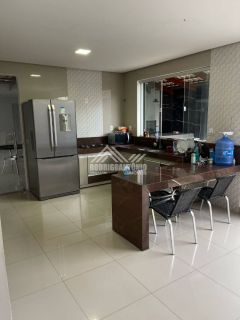 Linda casa a venda no Terra Jardim