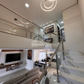Linda casa a venda no Jaraguá I