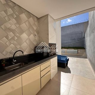 Linda casa a venda no Jaraguá I
