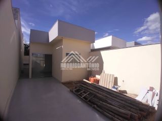 Casa a venda no Bairro Novo Jaraguá