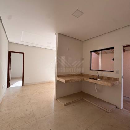 Casa a venda no Bairro Mangues
