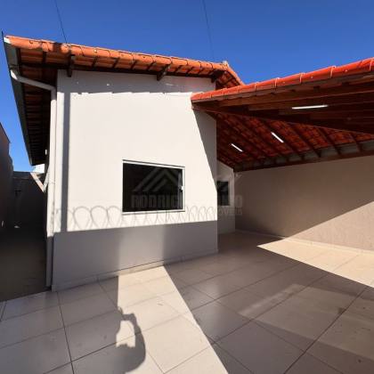 Casa Para Vender com 2 quartos 01 suítes no bairro Interlagos em Montes Claros