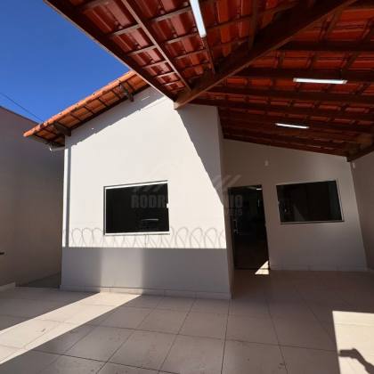 Casa Para Vender com 2 quartos 01 suítes no bairro Interlagos em Montes Claros