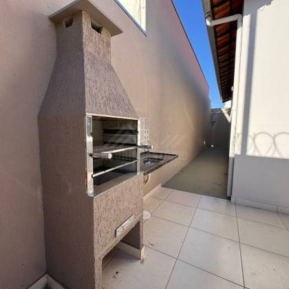 Casa Para Vender com 2 quartos 01 suítes no bairro Interlagos em Montes Claros