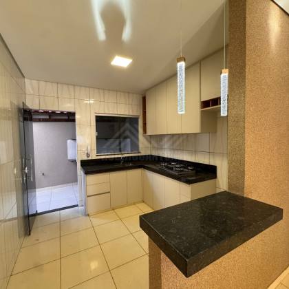 Casa Para Vender com 2 quartos 01 suítes no bairro Interlagos em Montes Claros
