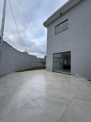 Casa a Venda com 3 quartos 1 suíte no bairro Residencial Sul em Montes Claros