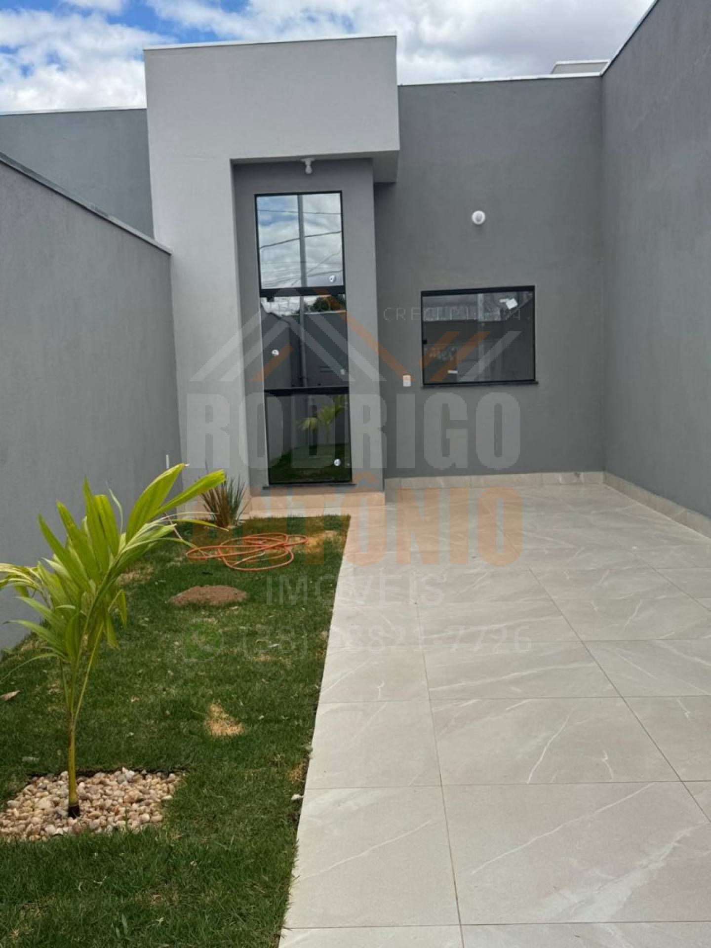 Casa A Venda com 2 quartos no bairro Vila Anália