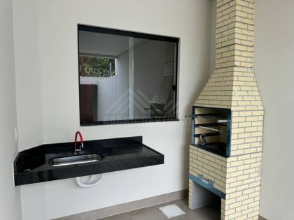 Sobrado com 3 quartos 1 suíte no bairro Planalto em Montes Claros