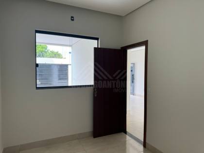 Sobrado com 3 quartos 1 suíte no bairro Planalto em Montes Claros