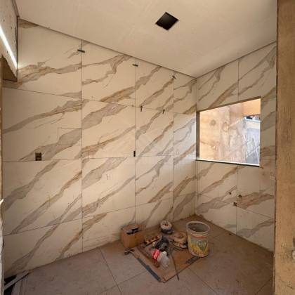 Casa com 3 quartos e garagem coberta no bairro Jardim Primavera