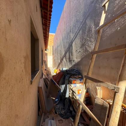 Casa com 3 quartos e garagem coberta no bairro Jardim Primavera