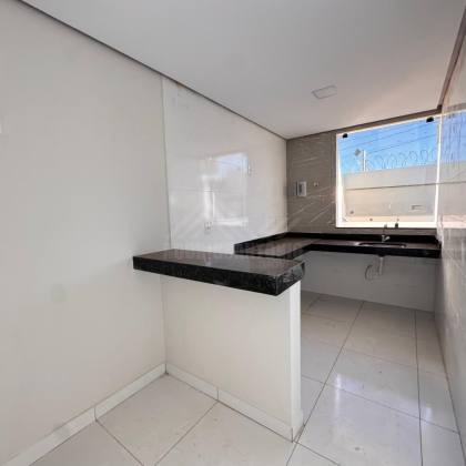 Casa com documentação inclusa com 3 quartos no bairro Jardim Primavera