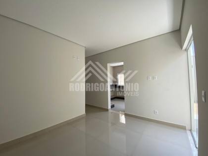 Casa em Condomínio Para Alugar com 3 quartos, 1 suíte no bairro Reserva Real