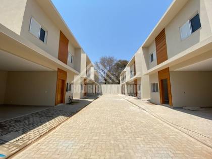 Casa em Condomínio Para Alugar com 3 quartos, 1 suíte no bairro Reserva Real