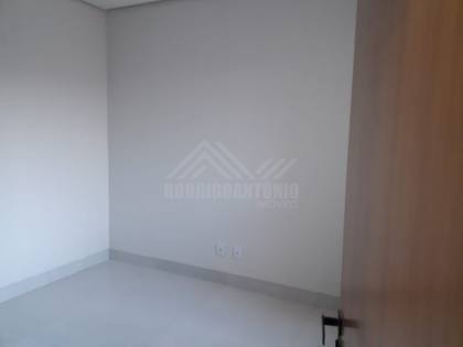Apartamento  com 3 quartos 1 suíte no bairro Planalto
