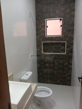 Sobrado Para Vender com 3 quartos 1 suítes no bairro Guarujá