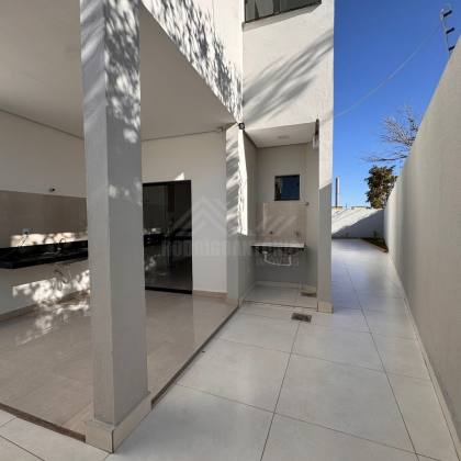 Casa maravilhosa com 3 quartos 1 suíte no bairro Belvedere