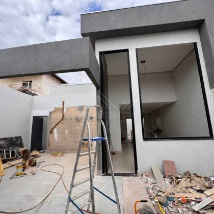 Casa Para Vender com 3 quartos 1 suítes no bairro Canelas