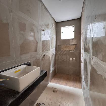 Casa Para Vender com 3 quartos 1 suítes no bairro Canelas