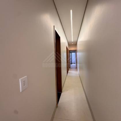 Casa com 3 quartos, 1 suíte e closet no bairro Monte Belo