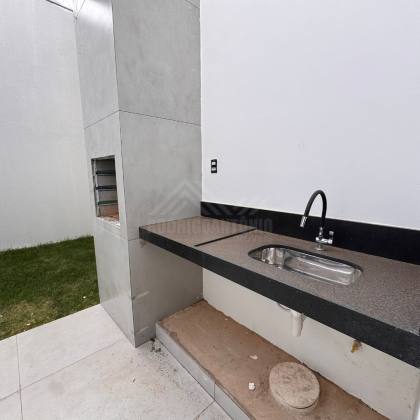Casa alto padrão com 3 quartos 1 suíte no bairro Mirante do Sol