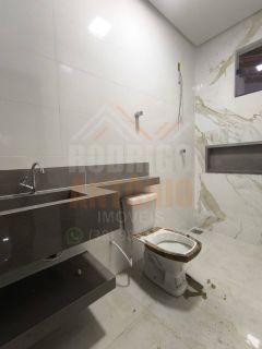 Casa a venda no Carmelo