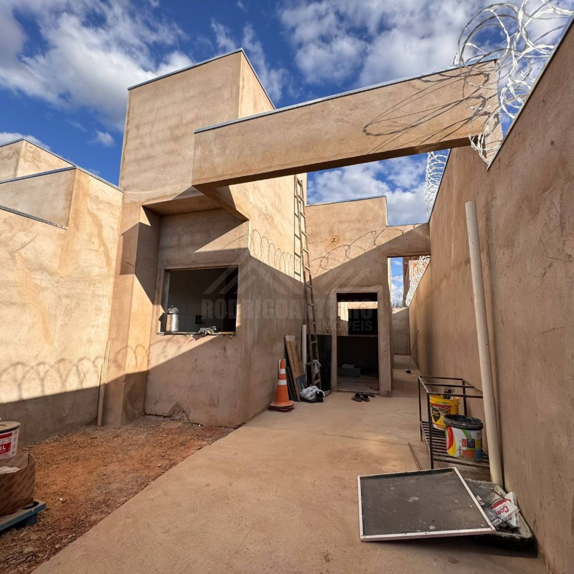 Casa em fase de acabamento com 2 quartos no bairro Residencial Sul Jacarandás