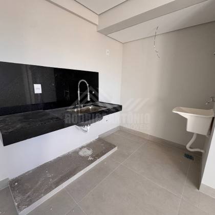 Apartamento Para Alugar com 1 quarto, sendo suíte no bairro Centro em Montes Claros