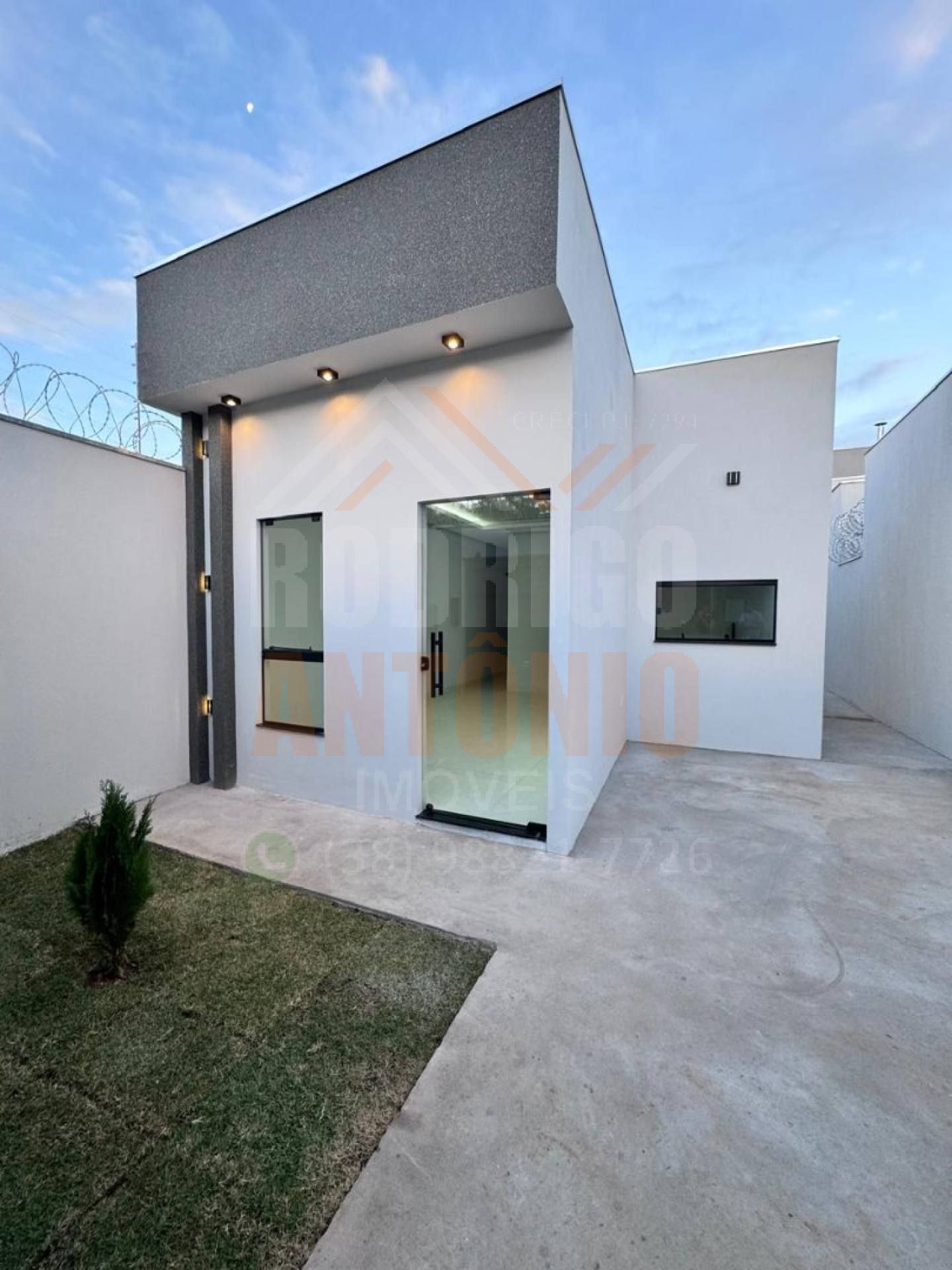 Casa à venda com 3 quartos no bairro Delfino Magalhães