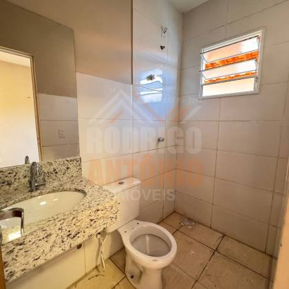 Casa Para Vender com 2 quartos, sendo 1 suíte no bairro Portal dos Ipês em Montes Claros