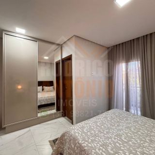 Sobrado à venda com 3 quartos sendo 1 suíte no bairro Jardim Panorama