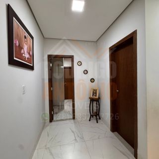 Sobrado à venda com 3 quartos sendo 1 suíte no bairro Jardim Panorama