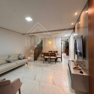 Sobrado à venda com 3 quartos sendo 1 suíte no bairro Jardim Panorama