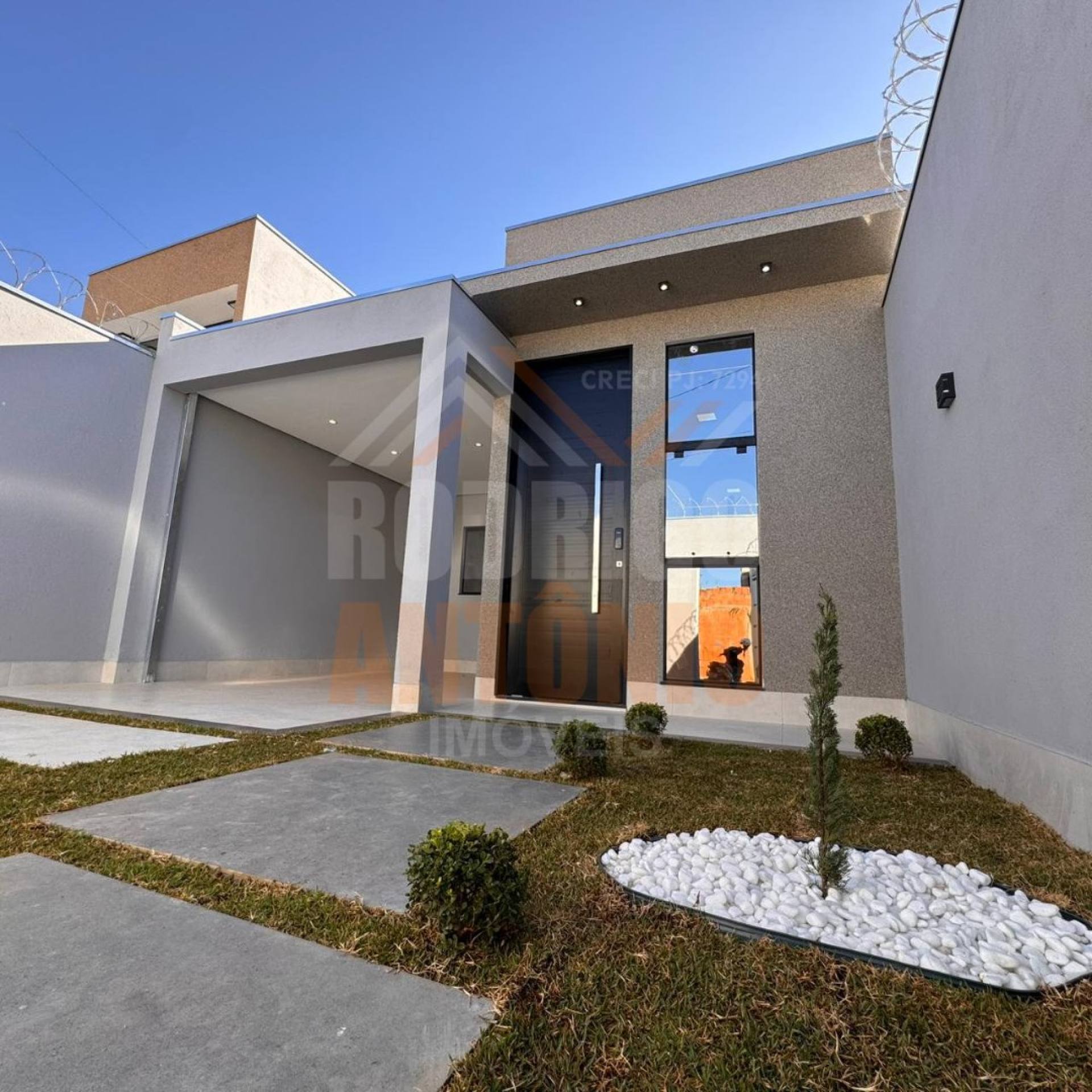 Casa Para Vender com 3 quartos sendo 1 suíte no bairro Delfino Magalhães em Montes Claros