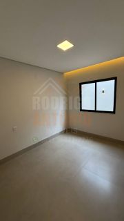 Casa à venda com 3 quartos sendo 1 suíte no bairro Vila Nova