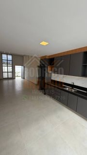 Casa à venda com 3 quartos sendo 1 suíte no bairro Vila Nova