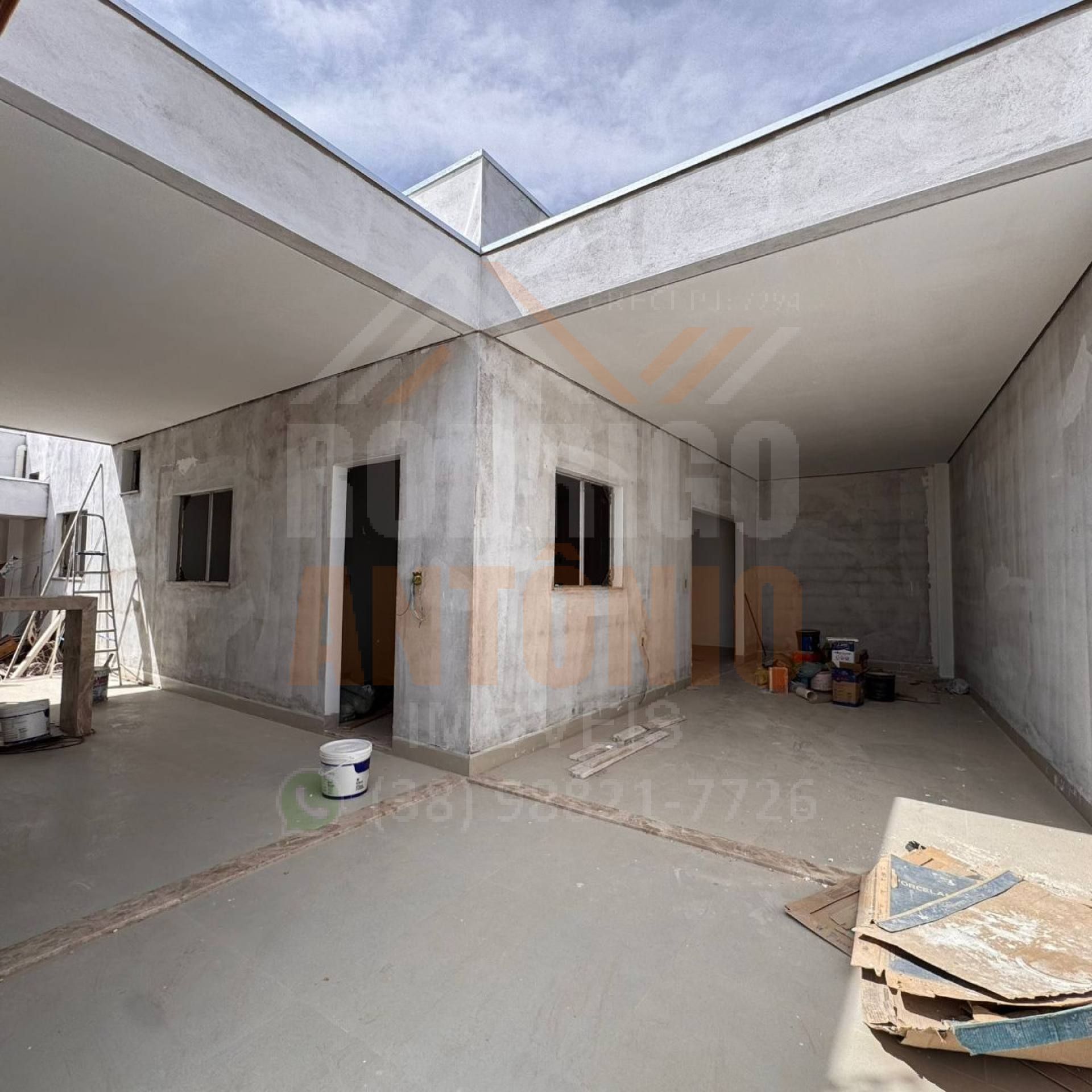 Casa à Venda com 3 quartos sendo 1 suíte no bairro Prolongamento Todos os Santos