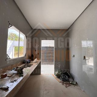 Casa à Venda com 3 quartos sendo 1 suíte no bairro Prolongamento Todos os Santos