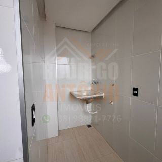 Apartamento à venda com 2 quartos sendo 1 suíte no bairro Raul Lourenço