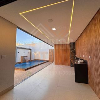 Linda Casa à venda com 3 quartos sendo 1 suíte no bairro Planalto