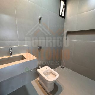 Linda Casa à venda com 3 quartos sendo 1 suíte no bairro Planalto