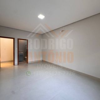 Linda Casa à venda com 3 quartos sendo 1 suíte no bairro Planalto