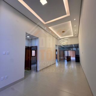 Linda Casa à venda com 3 quartos sendo 1 suíte no bairro Planalto