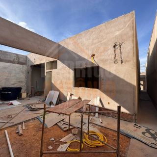 Casa à venda com 3 quartos 1 suíte no bairro Universitário