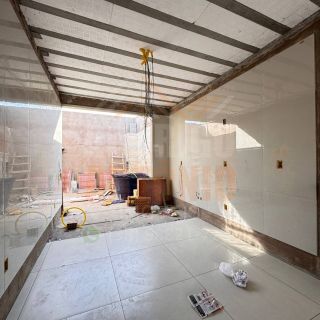 Casa à venda com 3 quartos 1 suíte no bairro Universitário