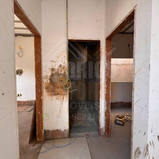 Casa à venda com 3 quartos 1 suíte no bairro Universitário