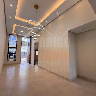 Casa à venda com 3 quartos sendo 1 suíte no bairro Planalto